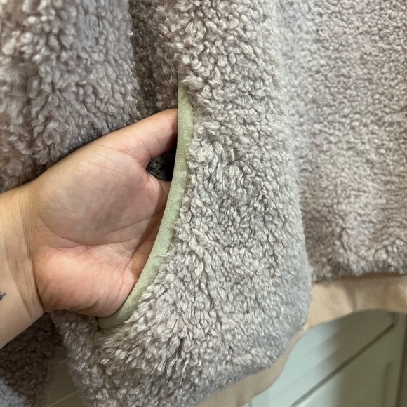 Boundless North Sweatshirt - Picture 6 of 8